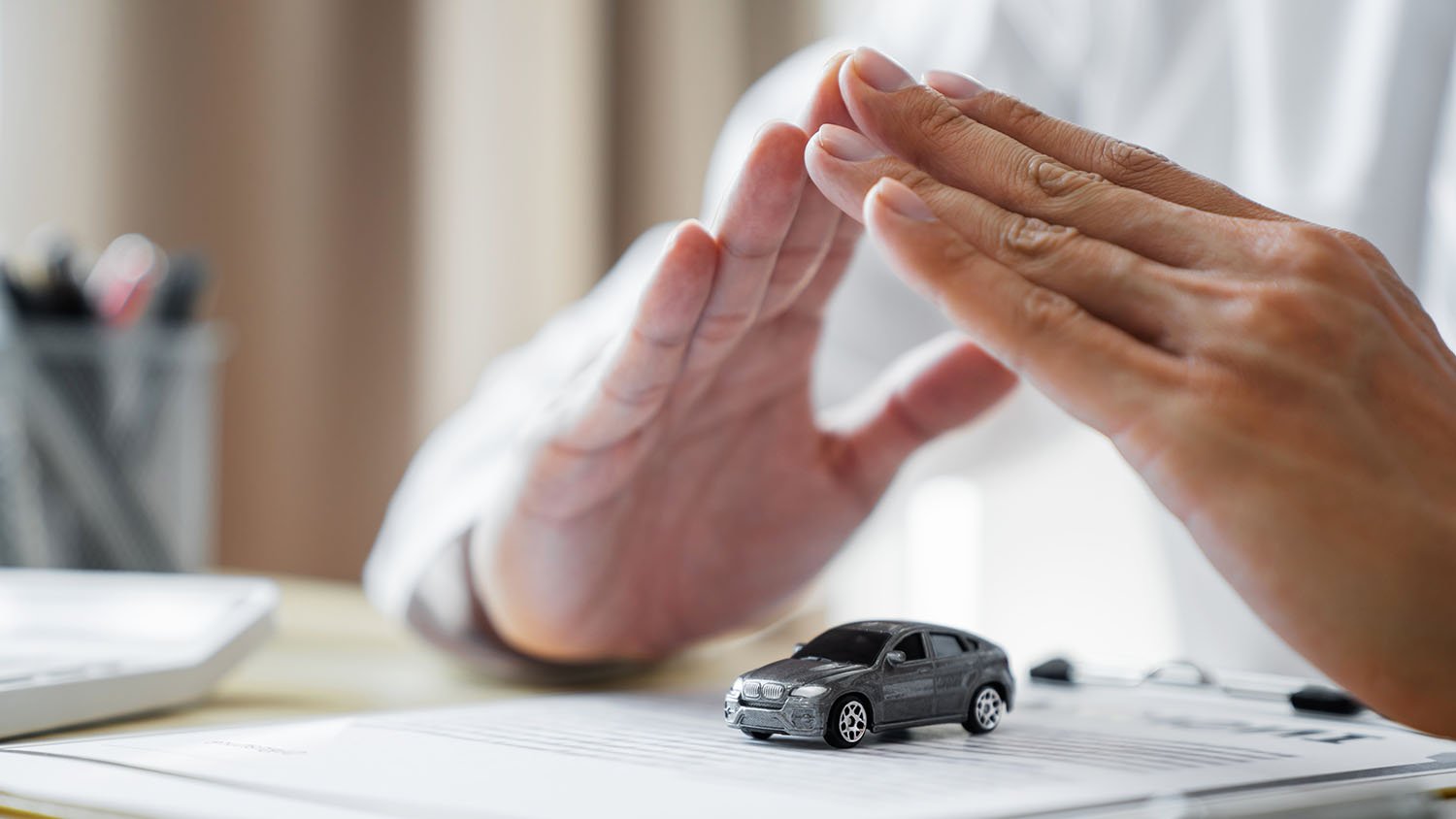 ¿Qué vehículos deben tener un seguro obligatorio de responsabilidad civil?